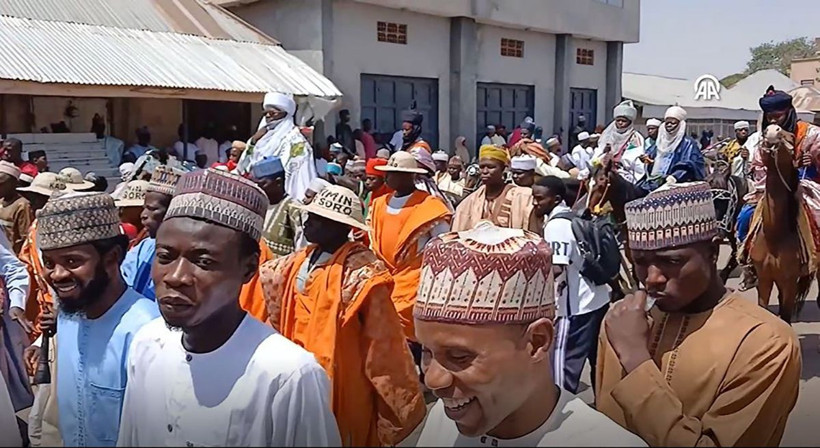 At sırtında asırlık gösteri: 'Hawan Daushe' büyülemeye bevam ediyor - Resim: 15