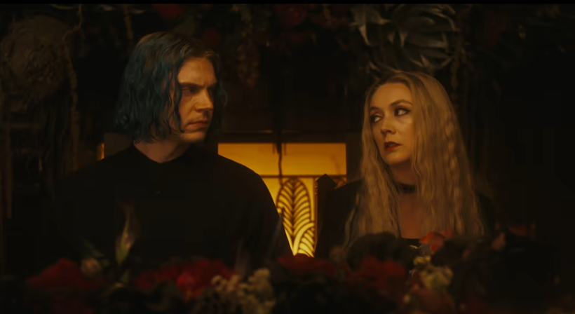 13’üncü sezon çıktı: American Horror Story listeleri kasıp kavurdu - Resim: 8