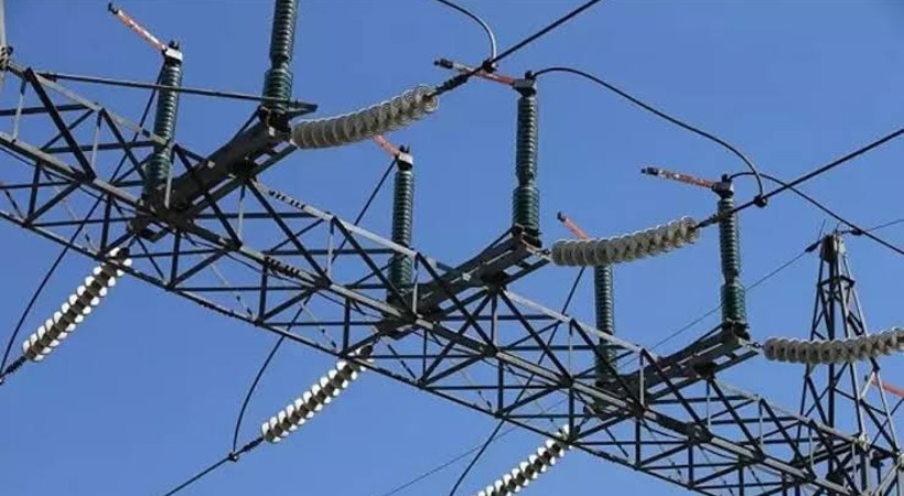 Elektrik fiyatlarında sert dalgalanma: Yarın için tavan 4 bin 300 lira - Resim : 1