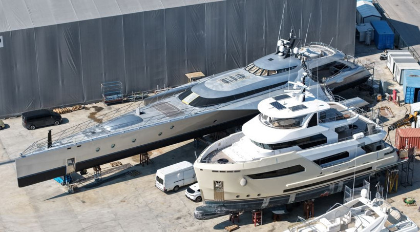 Dalgalara meydan okuyan Galaxy yatlar Antalya’ya indi: Dünya’da sadece iki tane - Resim : 1