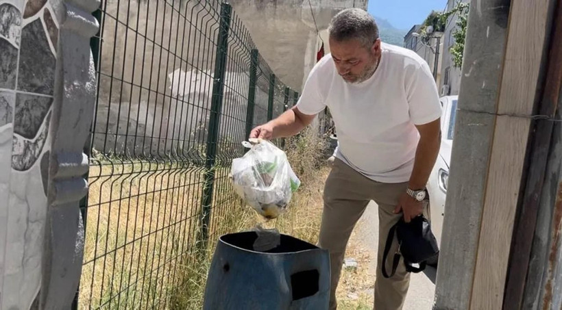 1 kilo altını çöpe attı - Resim: 2