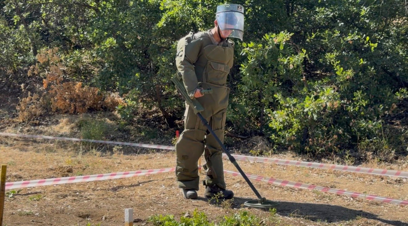 Jandarma dağlarda adım adım ilerliyor: Toprağın altında saklı tehlike tek tek temizleniyor - Resim: 8