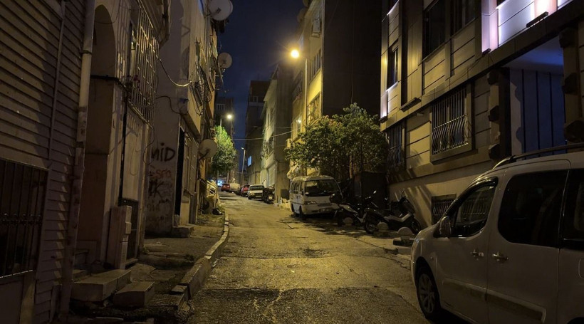 İtalyan profesör evinde yarı çıplak ölü bulundu: Yedek anahtarla giren emlakçı şok geçirdi - Resim: 3