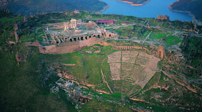 İzmir’in tarih başkentinde sanat dirilecek: ZEUS Derneği yola çıkıyor - Resim: 10
