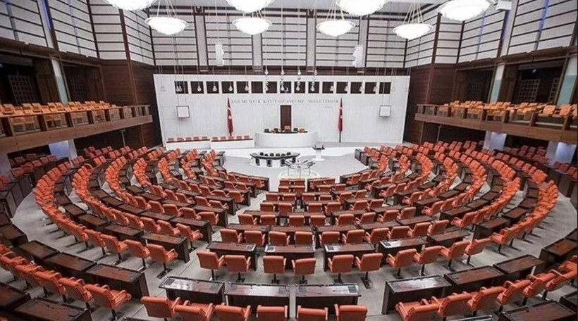TBMM'de yoğun mesai: IBAN düzenlemesi, emekli aylığı, öğrenci affı masada - Resim : 2