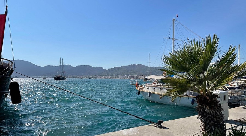 Akyaka Limanı'ndaki çalışmalar teknecileri ve esnafı mağdur etti - Resim : 1