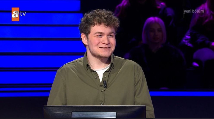 Kim Milyoner Olmak İster’de Michael Jordan sorusuyla nefesler tutuldu: 19 yaşındaki Bilkentli öğrenci gecenin yıldızı oldu… 1 milyonluk soruya bir adım kaldı - Resim: 8