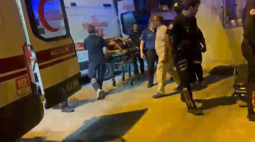 Çarpışmanın şiddetiyle yola savruldular: Kavga ihbarına giden Yunus timi kaza yaptı: 2'si polis 4 yaralı - Resim: 5
