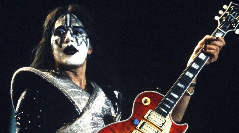 Ünlü gitaristin ölüm nedeni ortaya çıktı! - Resim : 1
