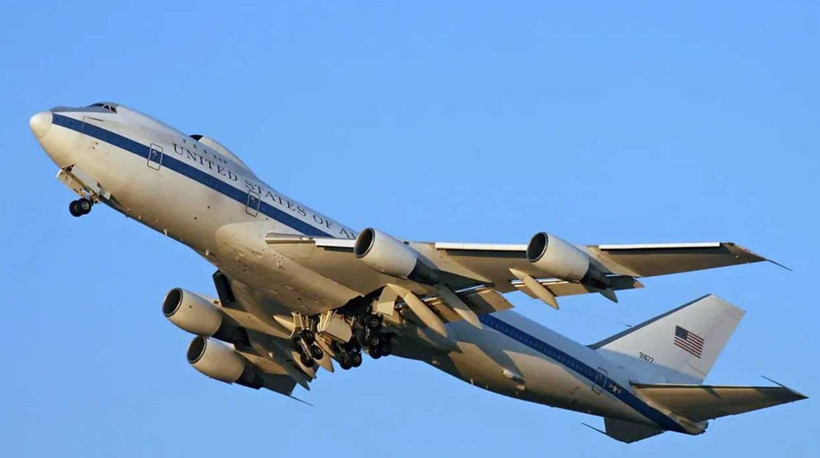 Korkulan oldu: Kıyamet uçağı E-6B Mercury Orta Doğu'ya konuşlandırıldı - Resim: 1