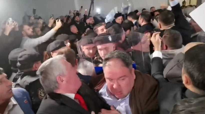 Bursa B&uuml;y&uuml;kşehir Belediyesi AK Parti'ye ge&ccedil;ti: Başkanvekili se&ccedil;ildi - Resim : 2