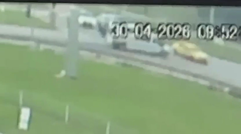 Hasta nakil ambulansı ile taksi çarpıştı: Yaralılar var - Resim : 3