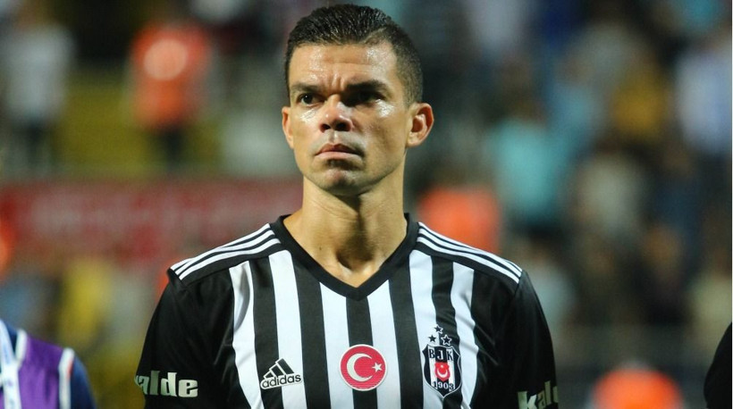Yapay zekaya sorduk: Süper Lig'e gelmiş en kariyerli 10 futbolcu kim? - Resim: 5