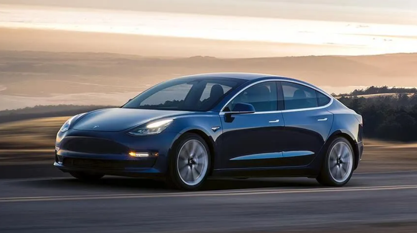 Tesla’nın farları başına bela oldu: Araçlar geri çağrılacak - Resim: 1