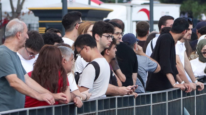 15 gemi İstanbul Boğazı’nda kortej yaptı: TCG Oruçreis Dolmabahçe’de ziyarete açıldı - Resim: 8