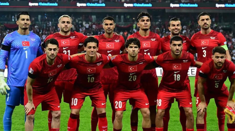 Ahmet Çakar Milli Takım'ı yerden yere vurdu: “İtalya içimizden geçti” - Resim: 10