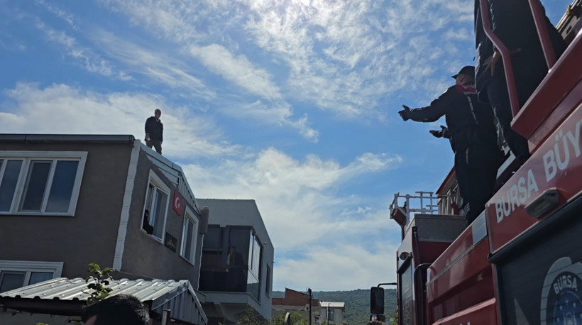 Mudanya’da çatıya çıkan adam: Yüz Numaralı Adam’ı hatırlattı - Resim: 4