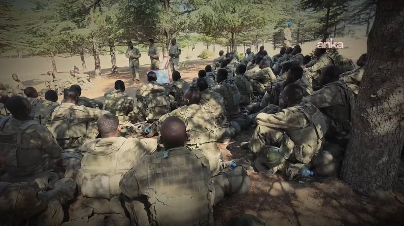 Türk eğitimiyle Yetişen Afrikalı komandolar göreve hazır - Resim : 1