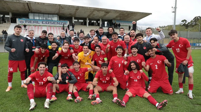 Berat Luş şov yaptı: Türkiye U-19, Macaristan U-19'u yenerek çıkışını sürdürdü - Resim : 2