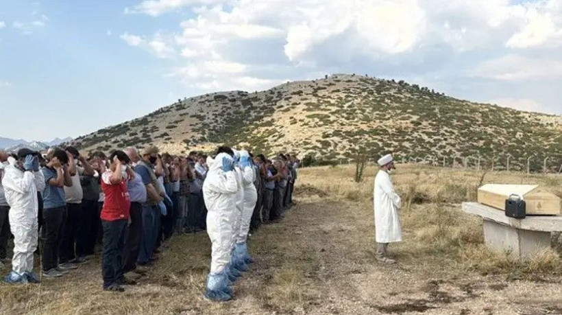 Bir ısırıkla başı döndü iştahtan kesildi: 15 gün sonra hayatını kaybetti - Resim: 1