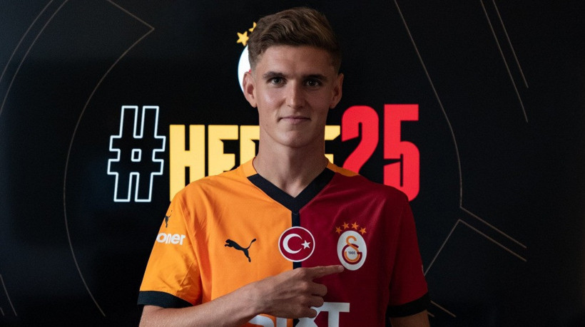Galatasaray açıkladı: Elias Jelert resmen kiralandı - Resim : 1