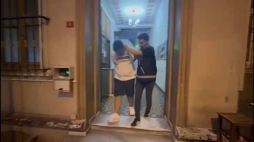 Maskeli saldırganın kaçış oyunu bitti: Marketi kurşunlamıştı - Resim : 4