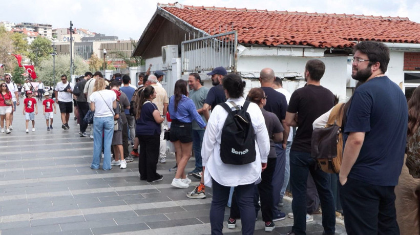 15 gemi İstanbul Boğazı’nda kortej yaptı: TCG Oruçreis Dolmabahçe’de ziyarete açıldı - Resim: 7