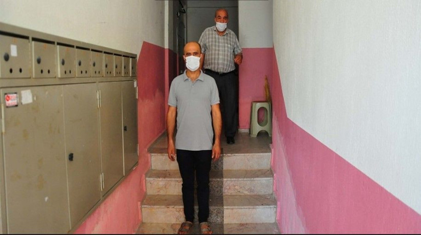 Apartmanda 10 yıllık kabus: Kapılarını bile açamıyorlar - Resim: 7