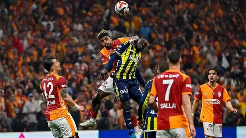 beIN Trio'da derbinin hakemine büyük fırça: Hakemi sahaya gömdüler - Resim: 15