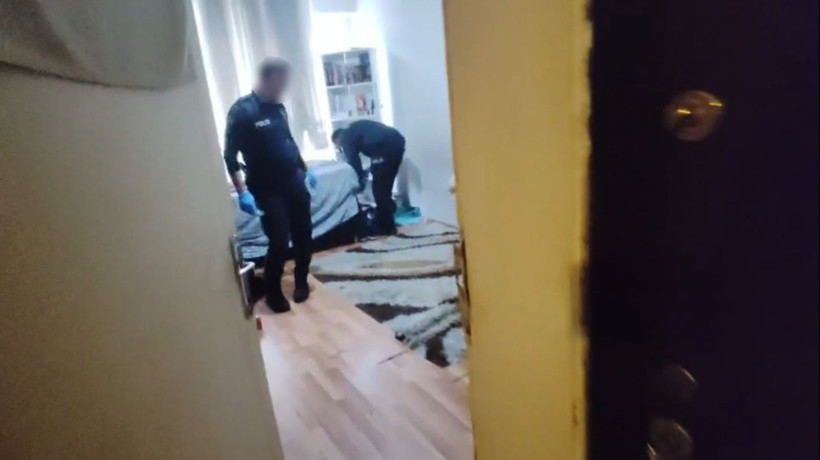 Çetelesini bile tutmuşlar: Nefes kesen fuhuş operasyonu: 21 kadın kurtarıldı - Resim: 5
