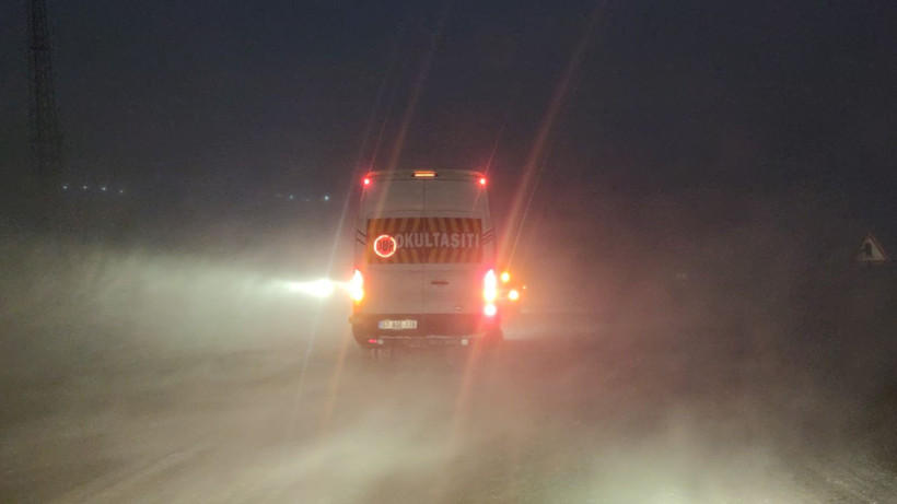 Kurubaş geçidi tipiye teslim. 2225 rakımda beyaz cehennem: Sürücüler yolda mahsur - Resim: 2