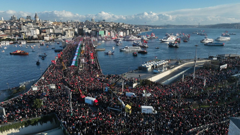 Da Vinci’nin yarım kalan düşünden 520 bin kişilik "vicdan seline": Galata Köprüsü’nün sırları - Resim: 13