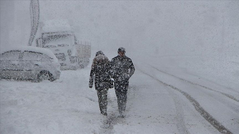 Kar ve buzda güvenli adım atmanın püf noktaları: İşte uzmanların gizli taktikleri - Resim: 8
