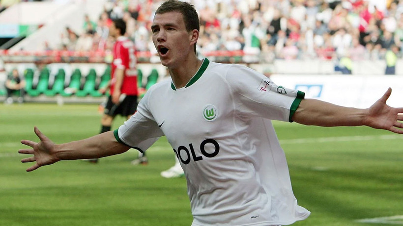 Dzeko Kenan Karaman'ın kaptanlığını yaptığı Schalke 04 ile anlaştı - Resim : 1