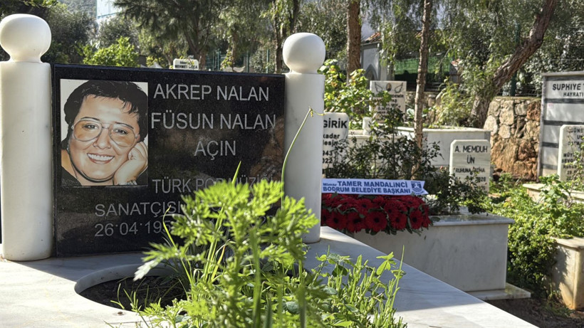 Yeşilçam'ın menekşe gözlüsü: Fatma Girik mezarı başında anıldı - Resim: 4