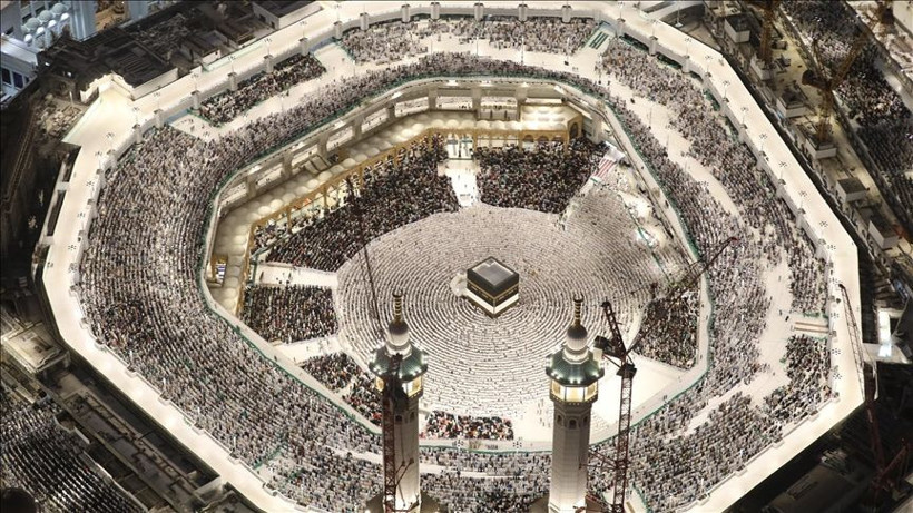 Selman’ın yeni Suudi Arabistan’ı: 70 yıllık tabu yıkıldı: Alkol raflarda, kadınlar yollarda… - Resim: 9