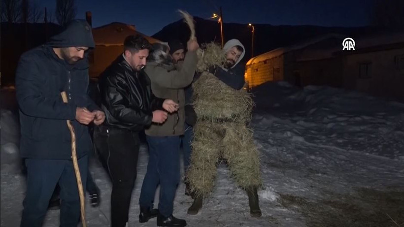 Van köylerinde kışın en renkli oyunu: Köse-Gelin diriliyor - Resim: 6