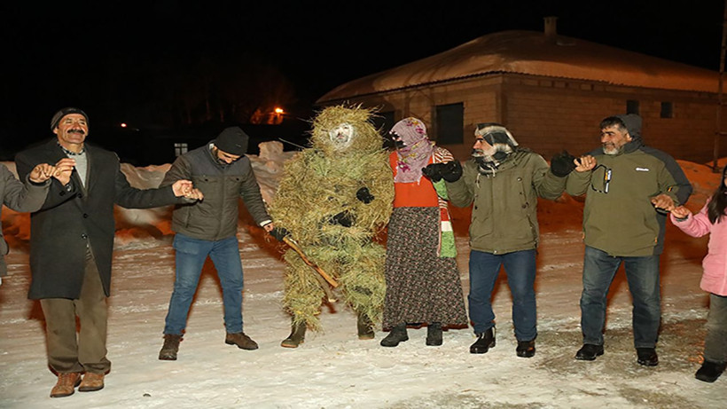 Van köylerinde kışın en renkli oyunu: Köse-Gelin diriliyor - Resim: 1