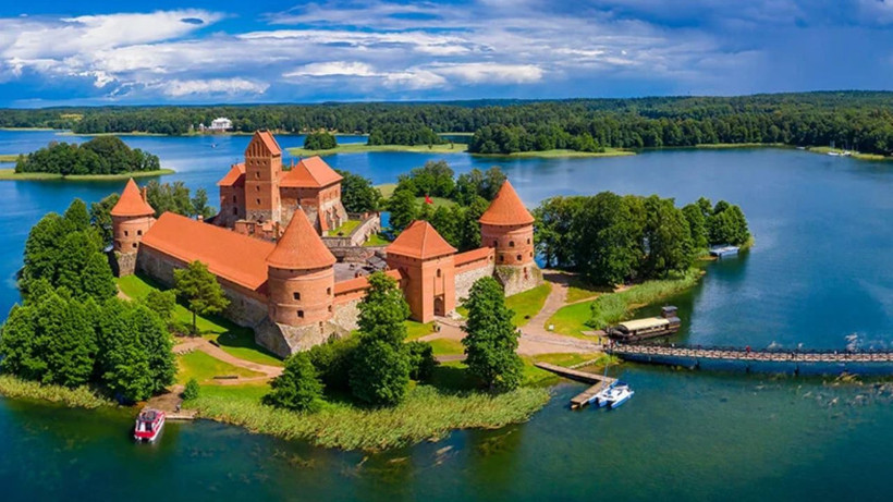 Prof. Dr. Övgün Ahmet Ercan açıkladı: Avrupa’da deprem olmayan 10 ülke - Resim: 10