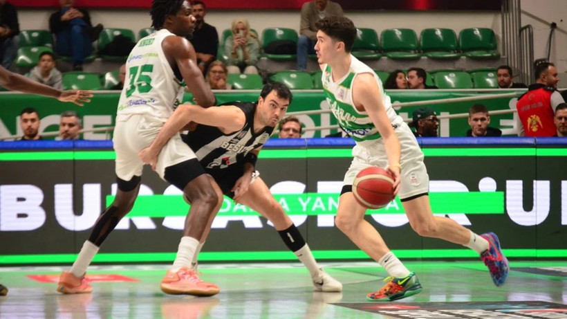 Beşiktaş Gain, Bursaspor karşısında farklı galibiyet aldı - Resim : 1