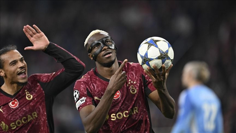 Osimhen maç sonu sinir küpüne döndü: Nedeni belli oldu... - Resim: 9