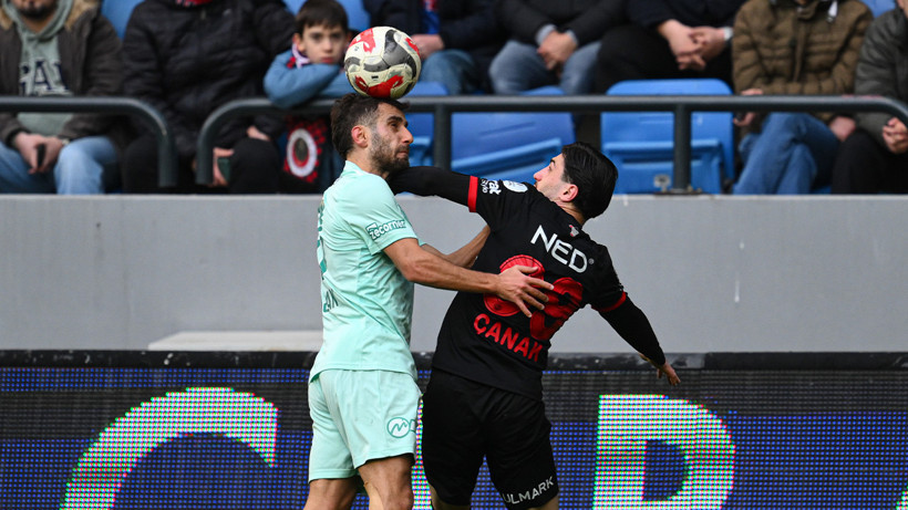 Kayserispor'dan Gençlerbirliği maçı sonrası Ümit Öztürk ve VAR isyanı - Resim : 1