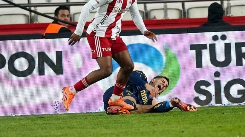 Ünlü yorumcu, Sadettin Saran’a ateş püskürdü: Penaltı değerlendirmesi - Resim: 4