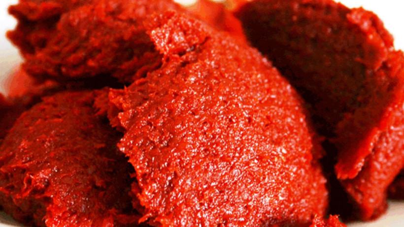 Bu bir kaşık mucizesi: Salça küflenmeden aylar boyu taze kalıyor - Resim: 2