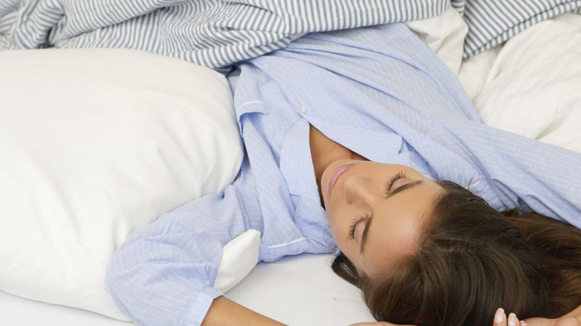 Tutulmuş bir vücutla güne başlamayın: Boyun ağrısını ortadan kaldıran uyku sırları - Resim: 5