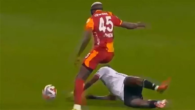 beIN Trio'dan derbi analizi: Osimhen ve Sane için üç hakemden aynı görüş: Kırmızı kart olmalıydı - Resim: 12