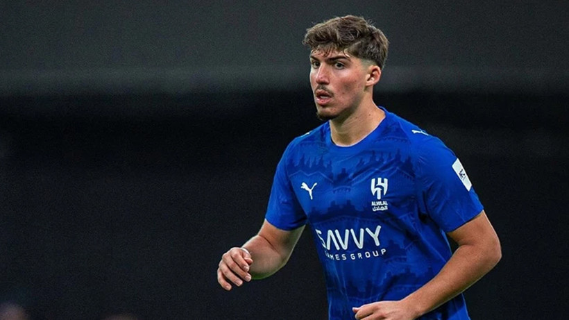 Milli futbolcu Yusuf Akçiçek ameliyat oldu - Resim : 1