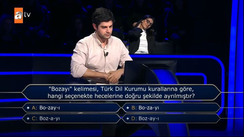 Kim Milyoner Olmak İster’de nefes kesen an: 500 bin TL’yi elinin tersiyle itti: Oktay Kaynarca ve stüdyodaki herkes donup kaldı! - Resim: 5