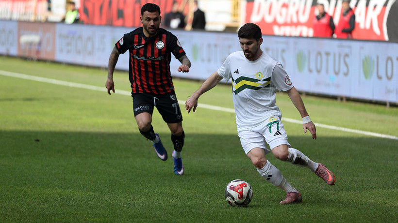 Çorum FK Esenler Erokspor'un 15 maçlık yenilmezlik serisine son verdi - Resim : 1