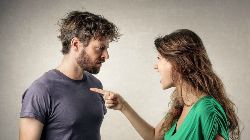 Maskeyi saniyede düşüren 15 gizli işaret: Vücut dili yalan söylemez - Resim: 10